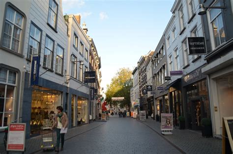 shops in breda